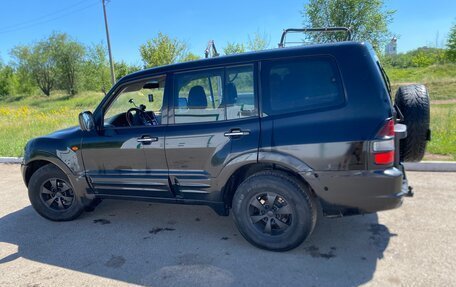 Mitsubishi Pajero III рестайлинг, 2002 год, 700 000 рублей, 3 фотография