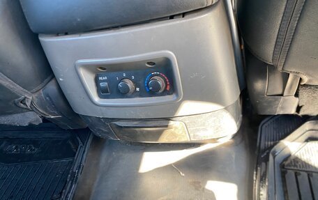 Mitsubishi Pajero III рестайлинг, 2002 год, 700 000 рублей, 10 фотография