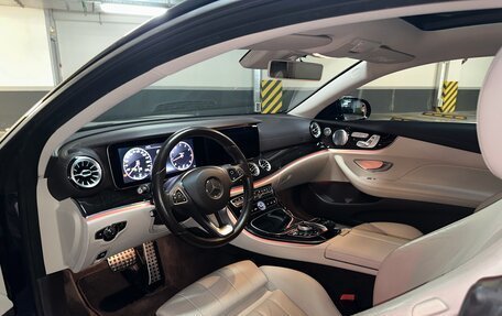 Mercedes-Benz E-Класс, 2017 год, 3 620 000 рублей, 3 фотография