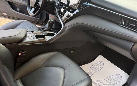 Toyota Camry, 2021 год, 3 250 000 рублей, 4 фотография
