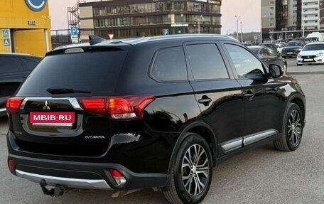 Mitsubishi Outlander III рестайлинг 3, 2018 год, 1 780 000 рублей, 5 фотография