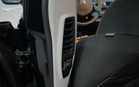 Citroen C4 Picasso II рестайлинг, 2009 год, 615 000 рублей, 23 фотография