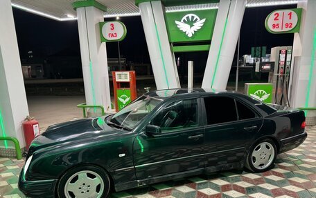 Mercedes-Benz E-Класс, 1996 год, 355 000 рублей, 6 фотография