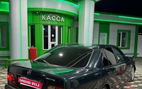 Mercedes-Benz E-Класс, 1996 год, 355 000 рублей, 3 фотография