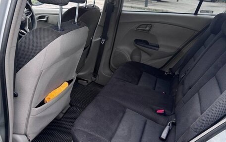 Honda Insight II рестайлинг, 2010 год, 830 000 рублей, 12 фотография