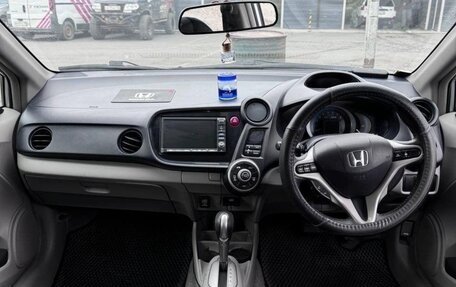 Honda Insight II рестайлинг, 2010 год, 830 000 рублей, 17 фотография