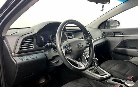 Hyundai Elantra VI рестайлинг, 2019 год, 1 655 000 рублей, 10 фотография