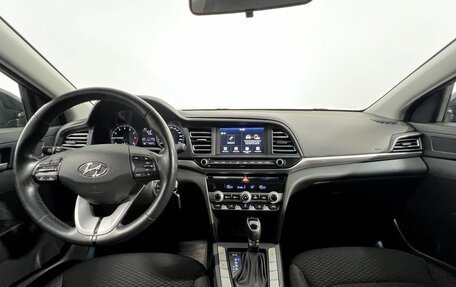 Hyundai Elantra VI рестайлинг, 2019 год, 1 655 000 рублей, 13 фотография