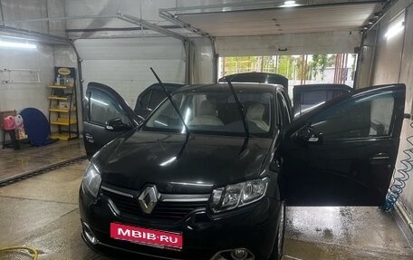 Renault Logan II, 2014 год, 530 000 рублей, 1 фотография