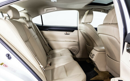 Lexus ES VII, 2013 год, 1 499 000 рублей, 32 фотография