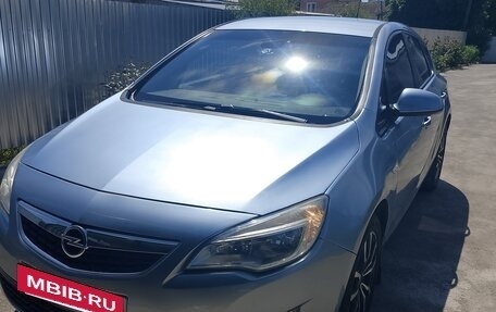 Opel Astra J, 2011 год, 800 000 рублей, 4 фотография