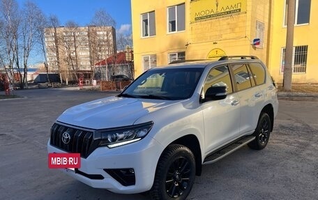 Toyota Land Cruiser Prado 150 рестайлинг 2, 2020 год, 6 800 000 рублей, 2 фотография