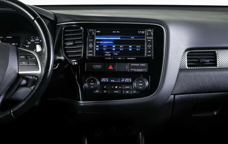 Mitsubishi Outlander III рестайлинг 3, 2013 год, 1 490 000 рублей, 15 фотография