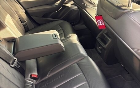 Audi A4, 2017 год, 2 300 000 рублей, 7 фотография