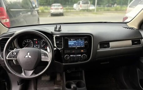 Mitsubishi Outlander III рестайлинг 3, 2012 год, 950 000 рублей, 6 фотография