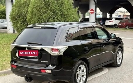 Mitsubishi Outlander III рестайлинг 3, 2012 год, 950 000 рублей, 5 фотография