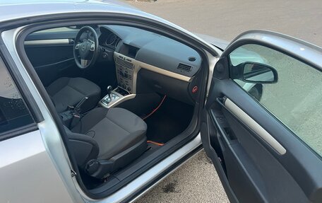 Opel Astra OPC H, 2008 год, 380 000 рублей, 17 фотография