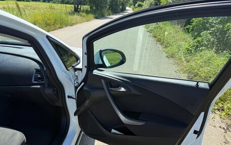 Opel Astra J, 2012 год, 650 000 рублей, 11 фотография