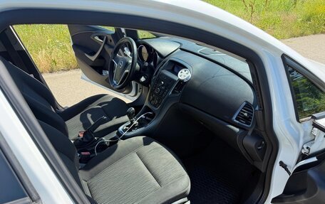 Opel Astra J, 2012 год, 650 000 рублей, 12 фотография