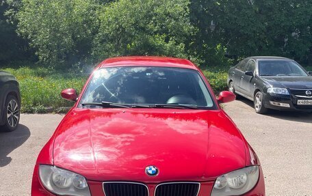 BMW 1 серия, 2005 год, 610 000 рублей, 2 фотография