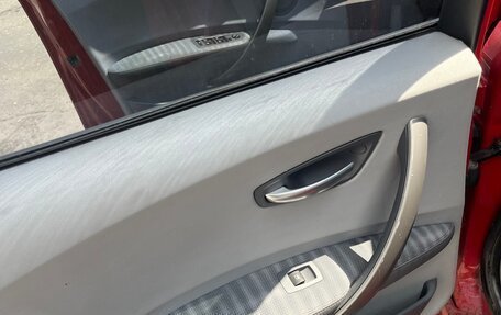 BMW 1 серия, 2005 год, 610 000 рублей, 14 фотография