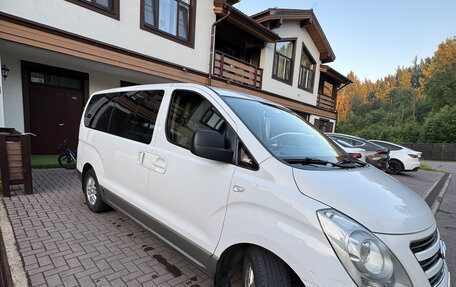 Hyundai H-1 II рестайлинг, 2016 год, 1 990 000 рублей, 4 фотография