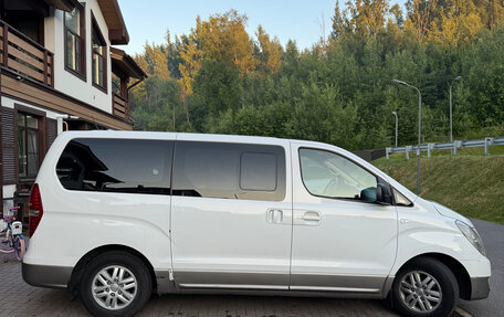 Hyundai H-1 II рестайлинг, 2016 год, 1 990 000 рублей, 5 фотография