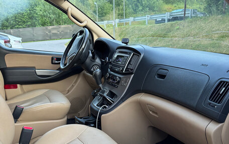 Hyundai H-1 II рестайлинг, 2016 год, 1 990 000 рублей, 15 фотография