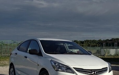 Hyundai Solaris II рестайлинг, 2015 год, 800 000 рублей, 1 фотография