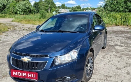Chevrolet Cruze II, 2011 год, 750 000 рублей, 2 фотография