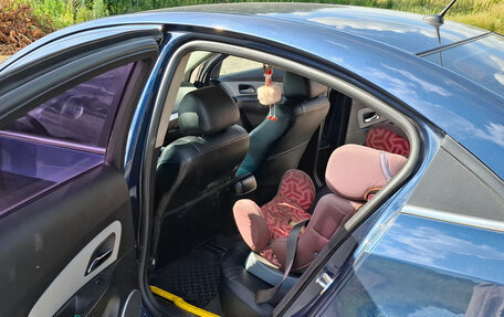 Chevrolet Cruze II, 2011 год, 750 000 рублей, 9 фотография