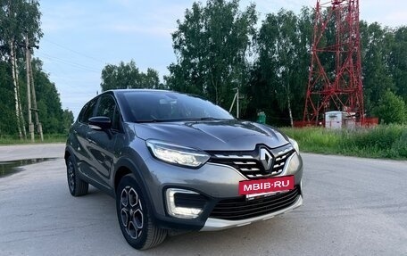 Renault Kaptur I рестайлинг, 2022 год, 2 100 000 рублей, 17 фотография
