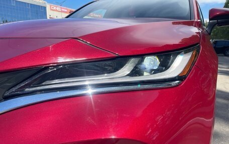 Toyota Venza, 2021 год, 3 850 000 рублей, 14 фотография