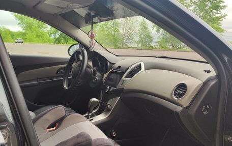 Chevrolet Cruze II, 2014 год, 800 000 рублей, 10 фотография