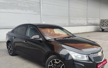 Chevrolet Cruze II, 2014 год, 800 000 рублей, 2 фотография