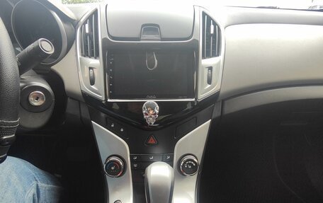 Chevrolet Cruze II, 2014 год, 800 000 рублей, 15 фотография