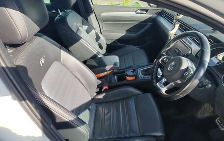 Volkswagen Passat B8 рестайлинг, 2015 год, 1 460 000 рублей, 11 фотография
