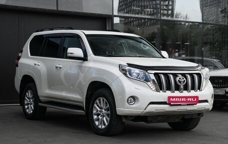 Toyota Land Cruiser Prado 150 рестайлинг 2, 2013 год, 3 150 000 рублей, 4 фотография