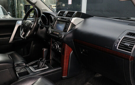 Toyota Land Cruiser Prado 150 рестайлинг 2, 2013 год, 3 150 000 рублей, 8 фотография