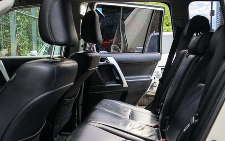 Toyota Land Cruiser Prado 150 рестайлинг 2, 2013 год, 3 150 000 рублей, 9 фотография