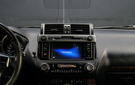 Toyota Land Cruiser Prado 150 рестайлинг 2, 2013 год, 3 150 000 рублей, 11 фотография