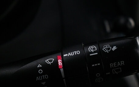 Toyota Land Cruiser Prado 150 рестайлинг 2, 2013 год, 3 150 000 рублей, 27 фотография