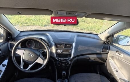Hyundai Solaris II рестайлинг, 2015 год, 800 000 рублей, 10 фотография
