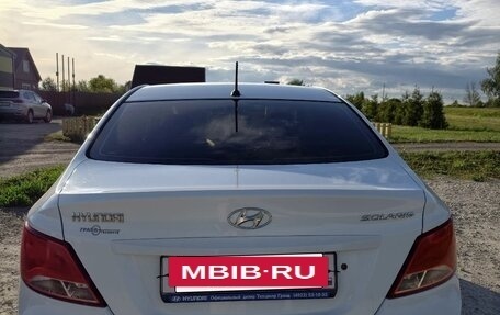Hyundai Solaris II рестайлинг, 2015 год, 800 000 рублей, 6 фотография