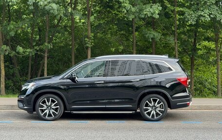 Honda Pilot III рестайлинг, 2019 год, 4 980 000 рублей, 9 фотография