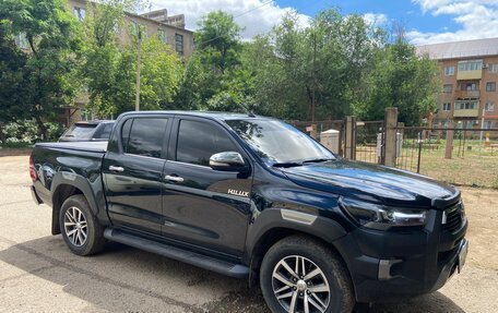 Toyota Hilux VIII, 2016 год, 2 550 000 рублей, 2 фотография