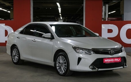 Toyota Camry, 2016 год, 1 899 000 рублей, 3 фотография