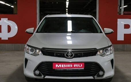 Toyota Camry, 2016 год, 1 899 000 рублей, 2 фотография