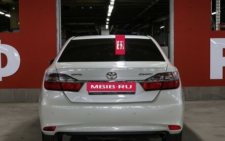 Toyota Camry, 2016 год, 1 899 000 рублей, 7 фотография