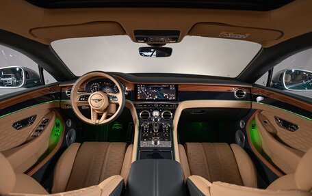 Bentley Continental GT, 2025 год, 39 990 000 рублей, 30 фотография